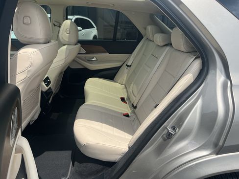 Used 2022 Mercedes-Benz GLE 350 w/ AMG Line Exterior image 30