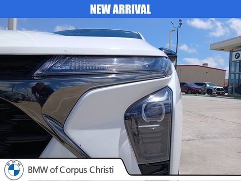 Used 2024 Chevrolet Trax RS image 4