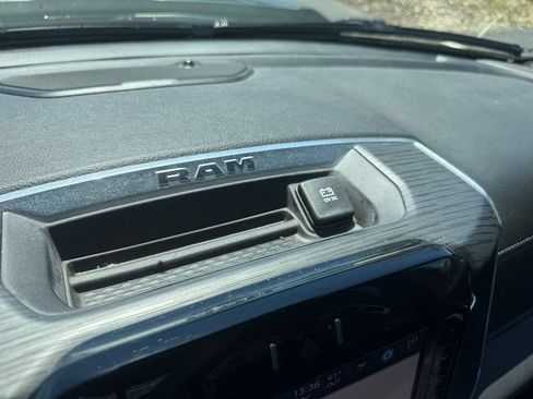 Used 2023 RAM 1500 Laramie AWD/4WD image 27