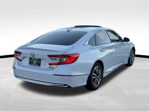 Used 2019 Honda Accord Touring image 6