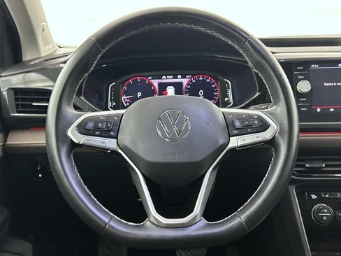 Used 2024 Volkswagen Taos SEL AWD/4WD image 11