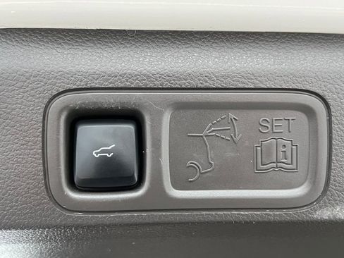 Used 2024 Lincoln Navigator L Reserve w/ Monochromatic Package image 40