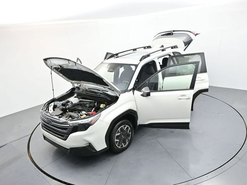 Used 2025 Subaru Forester Premium w/ Convenience Package #1 AWD/4WD image 38