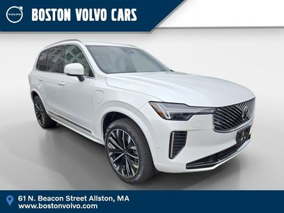New 2026 Volvo XC90 T8 Plus