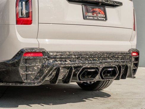 Used 2026 Rolls-Royce Cullinan image 86