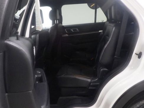 Used 2017 Ford Explorer Limited AWD/4WD image 7