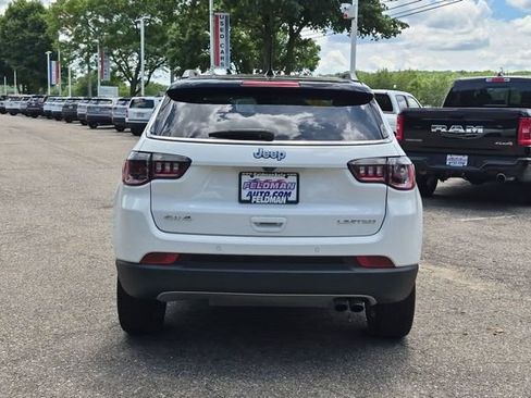 Used 2022 Jeep Compass Limited AWD/4WD image 4