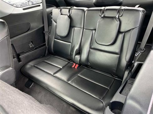 Used 2023 Ford Explorer XLT w/ Equipment Group 202A image 23