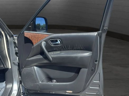 Used 2018 Nissan Armada Platinum RWD image 30