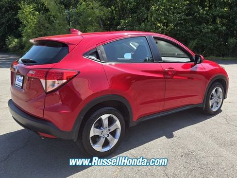 Used 2017 Honda HR-V LX image 3