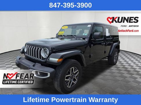 Used 2025 Jeep Wrangler Unlimited Sahara AWD/4WD image 3