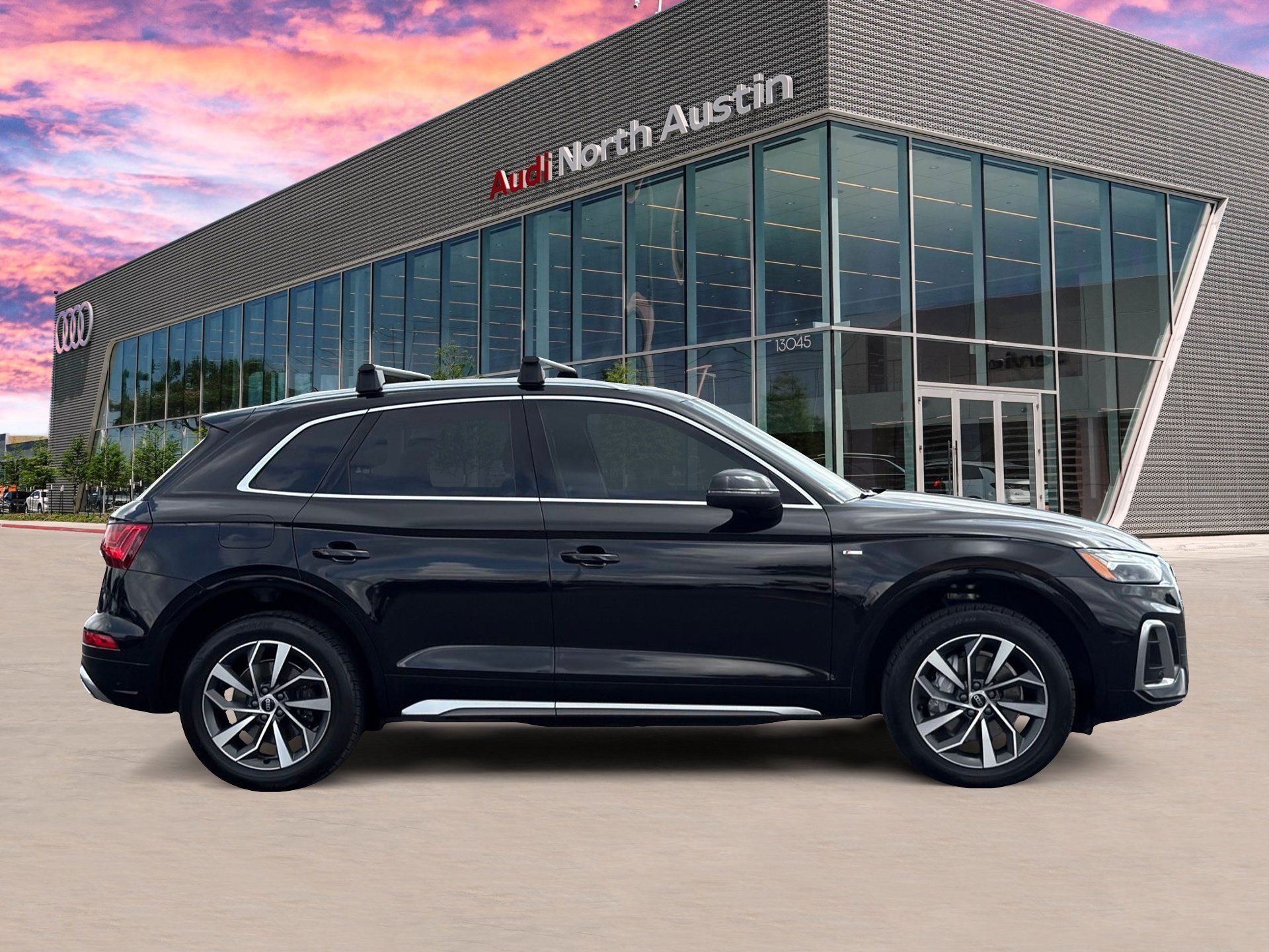 Used 2023 Audi Q5 2.0T Premium Plus w/ Premium Plus Package AWD/4WD image 6