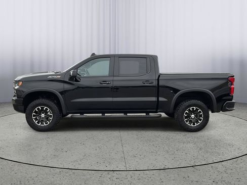 Used 2024 Chevrolet Silverado 1500 ZR2 w/ Technology Package AWD/4WD image 2
