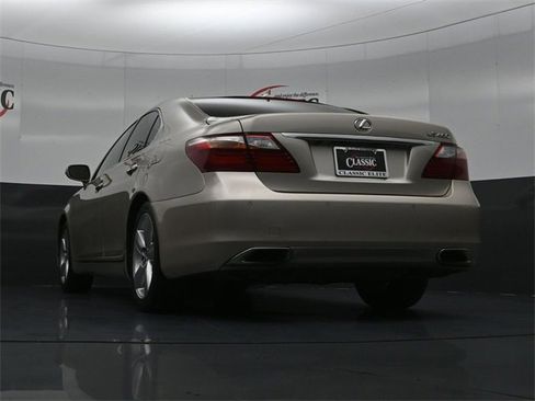 Used 2011 Lexus LS 460 image 29