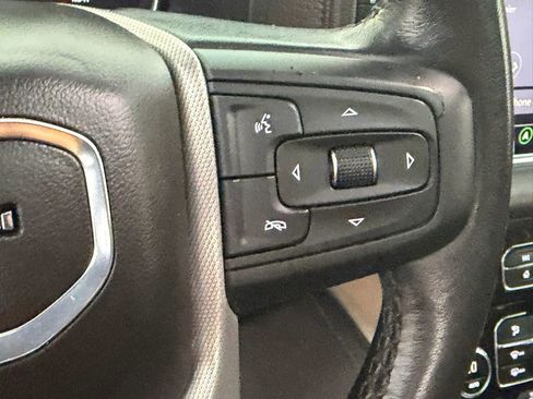 Used 2021 GMC Yukon XL Denali w/ Denali Premium Package image 14