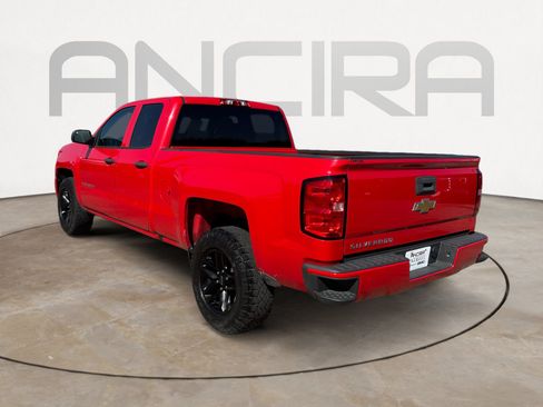 Used 2018 Chevrolet Silverado 1500 Custom w/ Custom Convenience Package RWD image 8