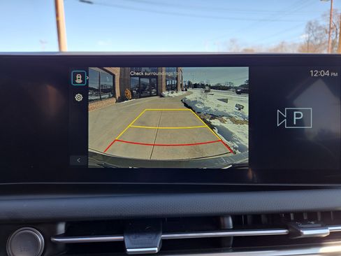 Used 2025 Hyundai Tucson SE image 26