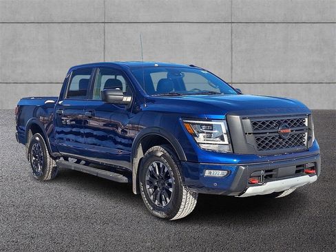 Used 2021 Nissan Titan PRO-4X w/ Pro-4x Utility Package image 3