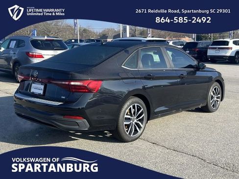 New 2026 Volkswagen Jetta SE image 7