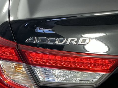 Used 2018 Honda Accord LX image 25