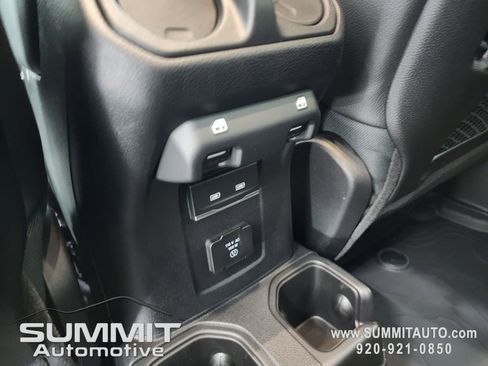 New 2025 Jeep Wrangler Unlimited Rubicon w/ Steel Bumper Group image 38