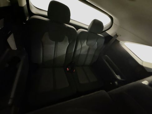 Used 2023 Kia Sorento LX image 34