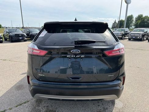 Used 2024 Ford Edge SEL w/ Convenience Package AWD/4WD image 4