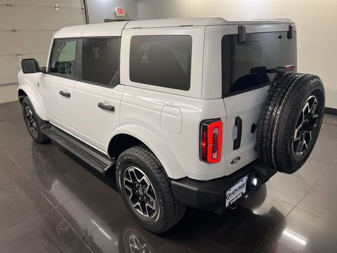 New 2026 Ford Bronco Outer Banks image 4