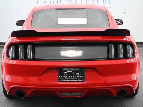 Used 2016 Ford Mustang GT RWD image 3