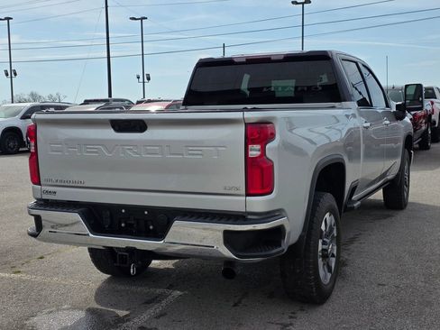 Used 2022 Chevrolet Silverado 2500 LTZ w/ Z71 Off-Road Package AWD/4WD image 8