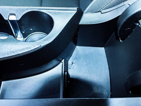 Used 2018 Chevrolet Camaro SS image 16