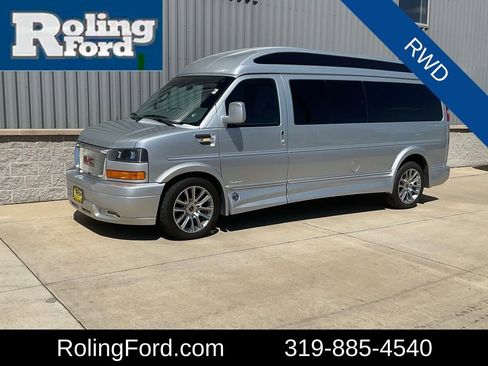 Used 2019 GMC Savana 2500 Extended RWD image 1