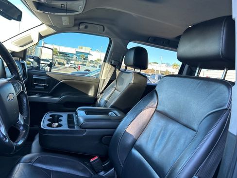 Used 2019 Chevrolet Silverado 2500 LTZ w/ Duramax Plus Package image 9