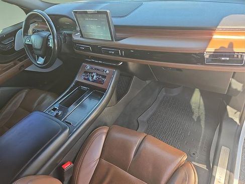 Used 2023 Lincoln Aviator Reserve w/ Equipment Group 201A image 12
