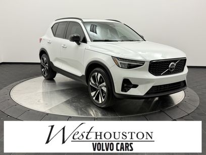 Used 2024 Volvo XC40 B5 Plus w/ Protection Package Premier