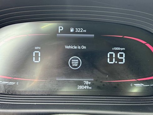 Used 2025 Hyundai Venue SEL FWD image 28