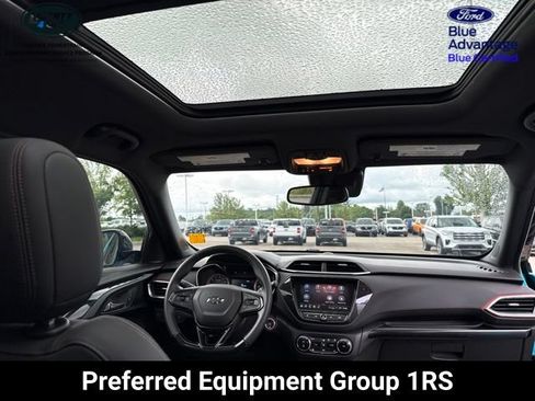 Used 2021 Chevrolet TrailBlazer RS w/ Sun and Liftgate Package AWD/4WD image 14