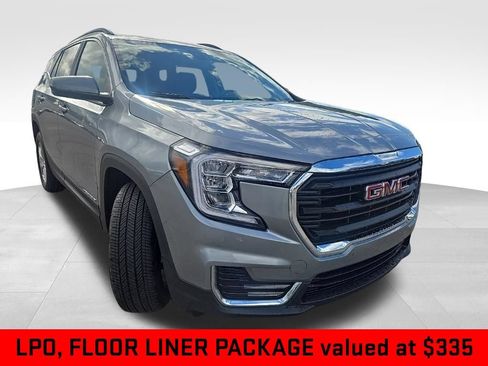 Certified 2023 GMC Terrain SLE w/ Driver Convenience Package AWD/4WD image 7
