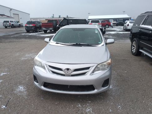 Used 2011 Toyota Corolla LE image 3