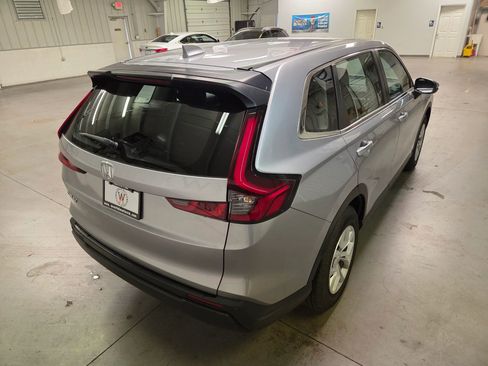 Used 2023 Honda CR-V LX image 7