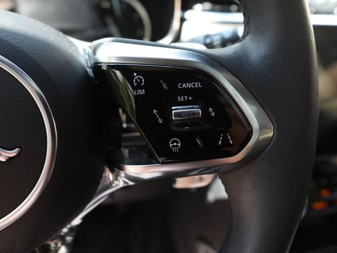 Used 2023 Jaguar F-PACE S AWD/4WD image 24