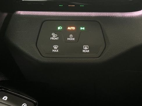 Certified 2022 Volkswagen ID.4 Pro S image 34