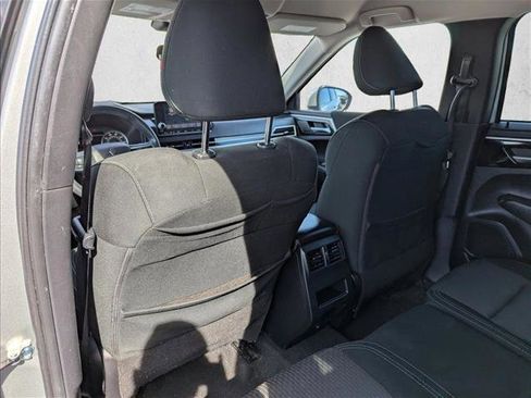 Used 2023 Mitsubishi Outlander ES image 23