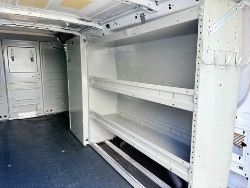 Used 2022 Ford Transit 350 Low Roof AWD image 9