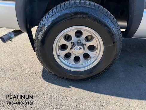 Used 2003 Dodge Ram 1500 Truck SLT image 19