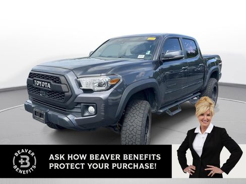 Used 2019 Toyota Tacoma TRD Off-Road AWD/4WD image 1