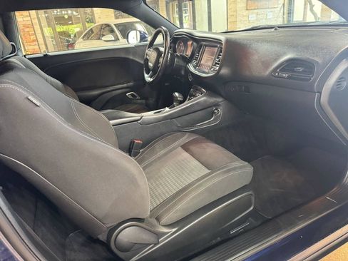 Used 2015 Dodge Challenger SXT w/ Super Sport Group (SS/T) RWD image 9