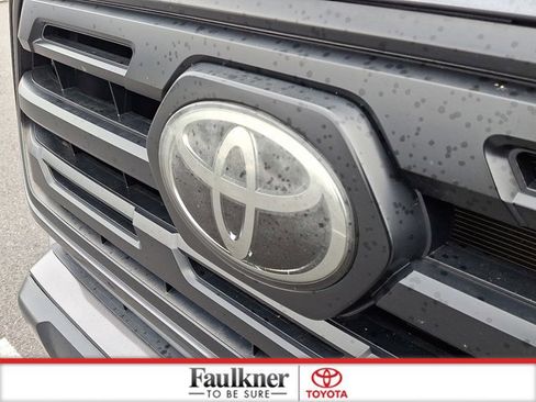 Certified 2019 Toyota Tacoma SR image 30