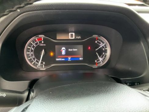 Used 2016 Honda Pilot Touring image 10