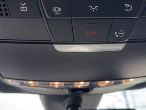 Used 2019 Mercedes-Benz E 300 4MATIC image 16